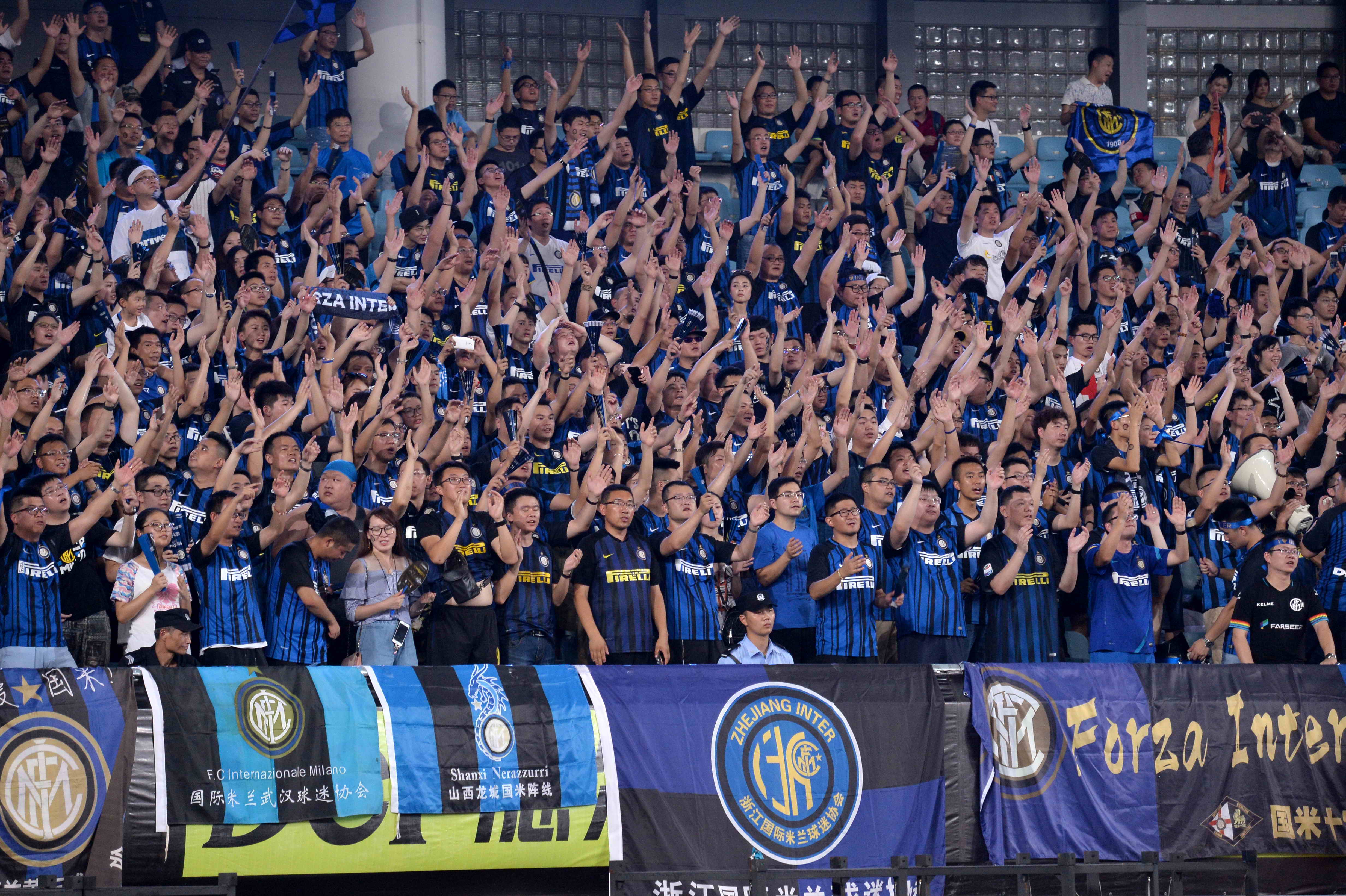 欧冠大神领衔!鹏哥解球11连红 琛茹&小盼哥皆25中23（欧冠高手领衔，鹏哥解盘豪取11连红，琛茹与小盼哥均25中23）