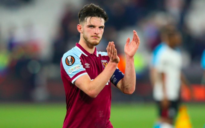 何意味？世非预生死战尼日利亚下半场前段即撤下三名首发前锋（世非预生死战，尼日利亚下半场初段连撤三名首发前锋，释放何种信号？）