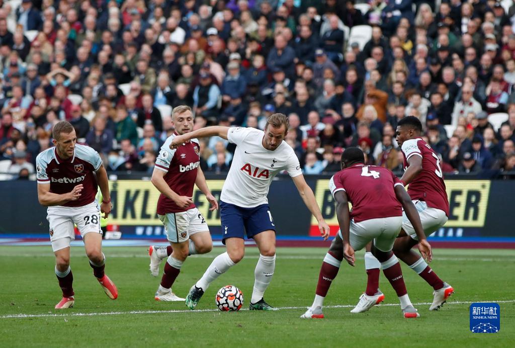 西媒：阿隆索要求皇马全队赛前在毕尔巴鄂过夜，引发球员不满（西媒曝阿隆索要求皇马赛前全队在毕尔巴鄂留宿，球员因此不满）